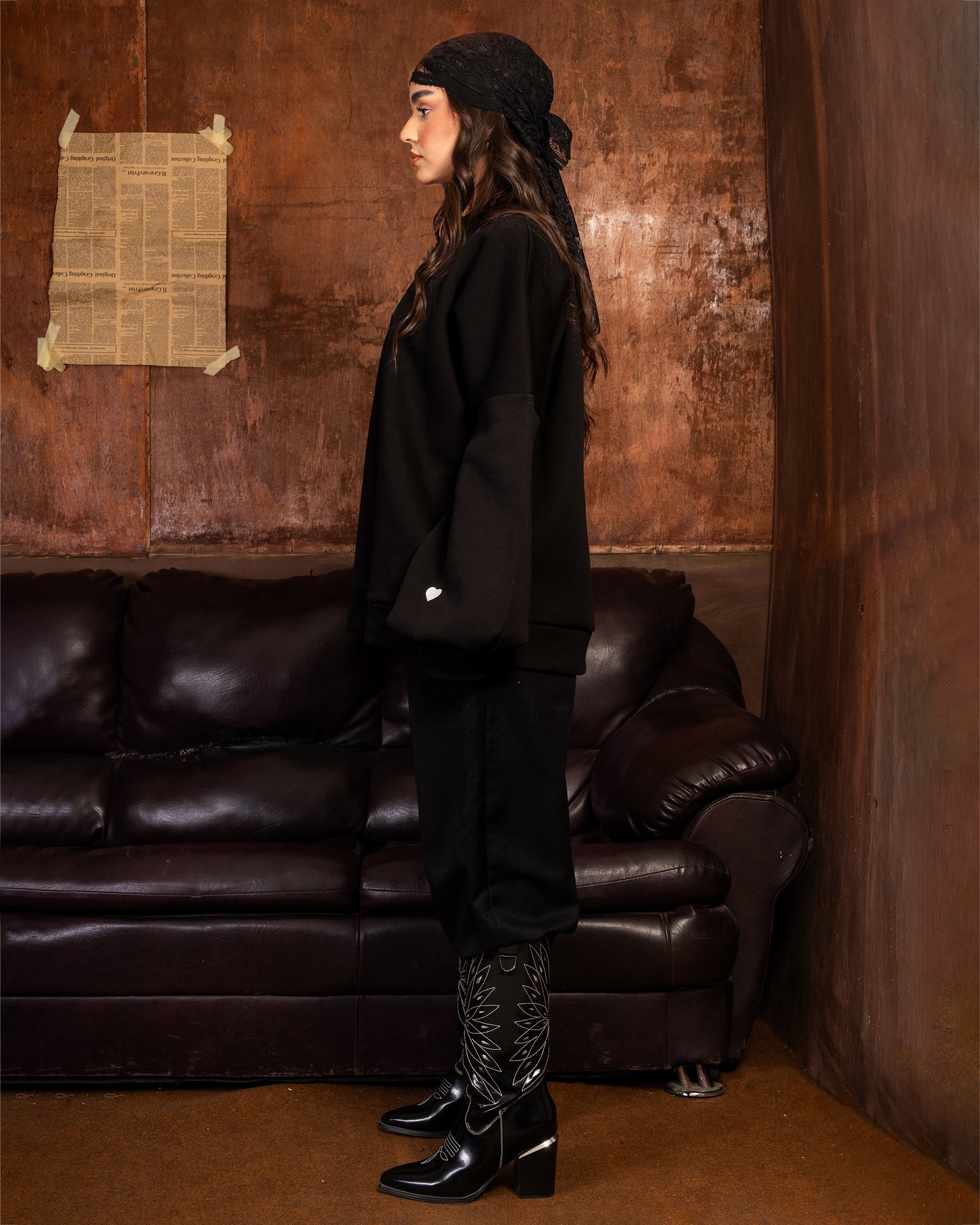 Noir Embellish Crew neck